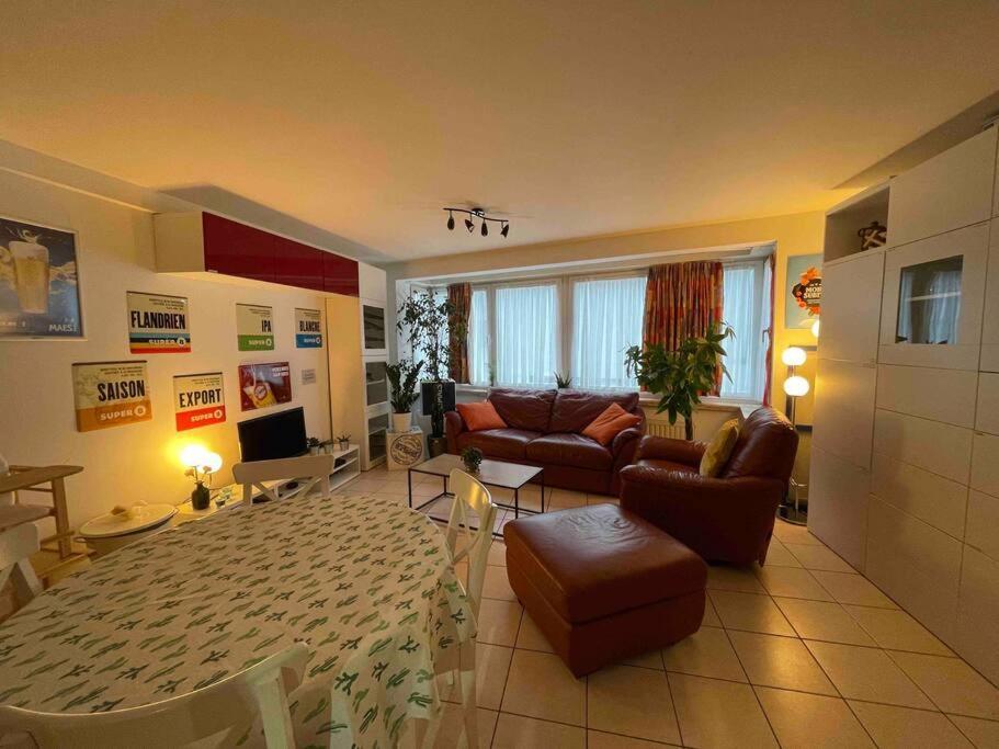 90m2 Op 70m Van Het Strand. Appartement